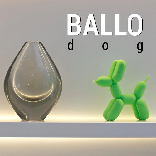 Balloon dog pop art shelf decor