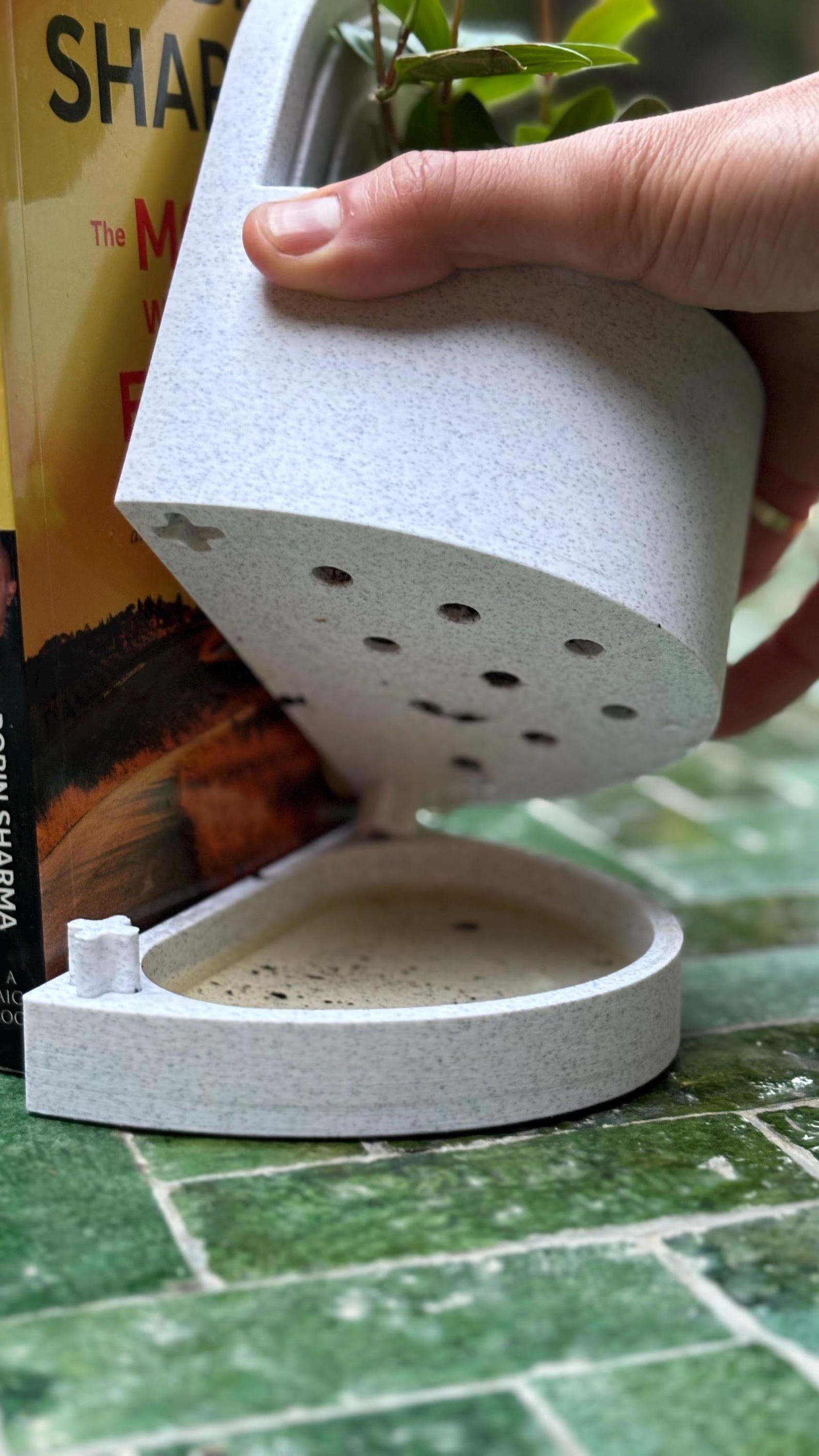 Bookend planter — scale view