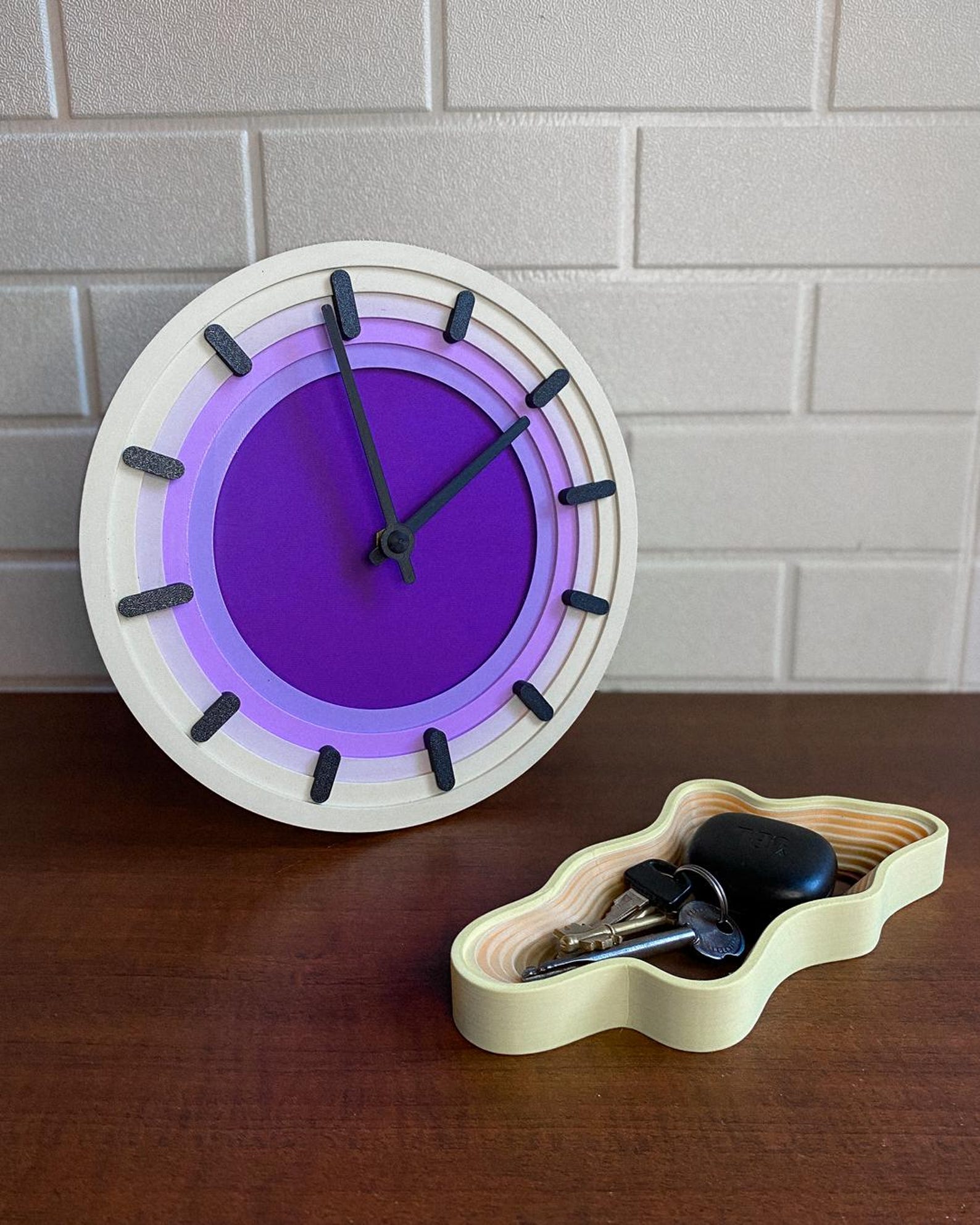 Topo wall clock — color option
