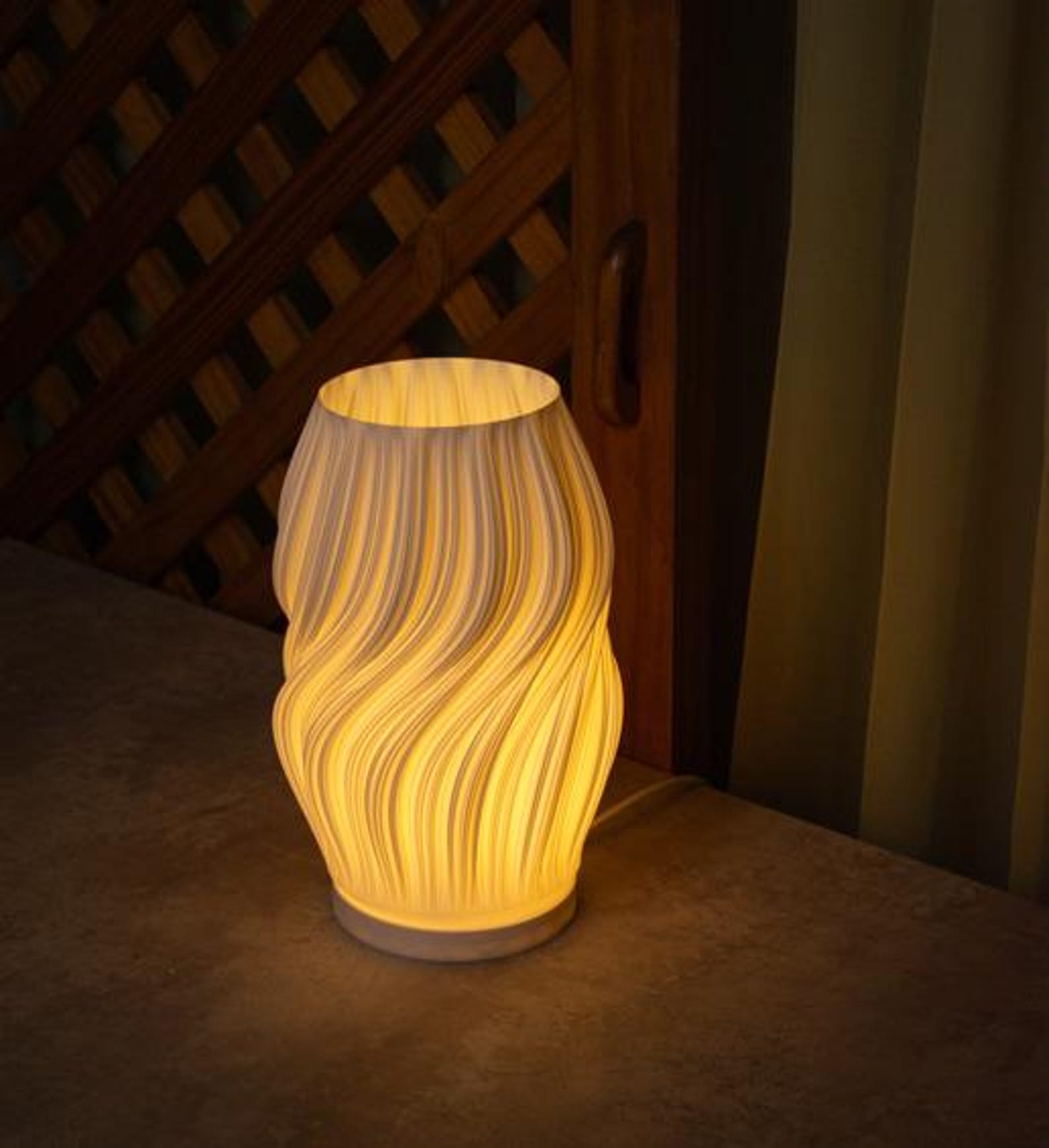 Silk lamp flowing fabric-like texture detail