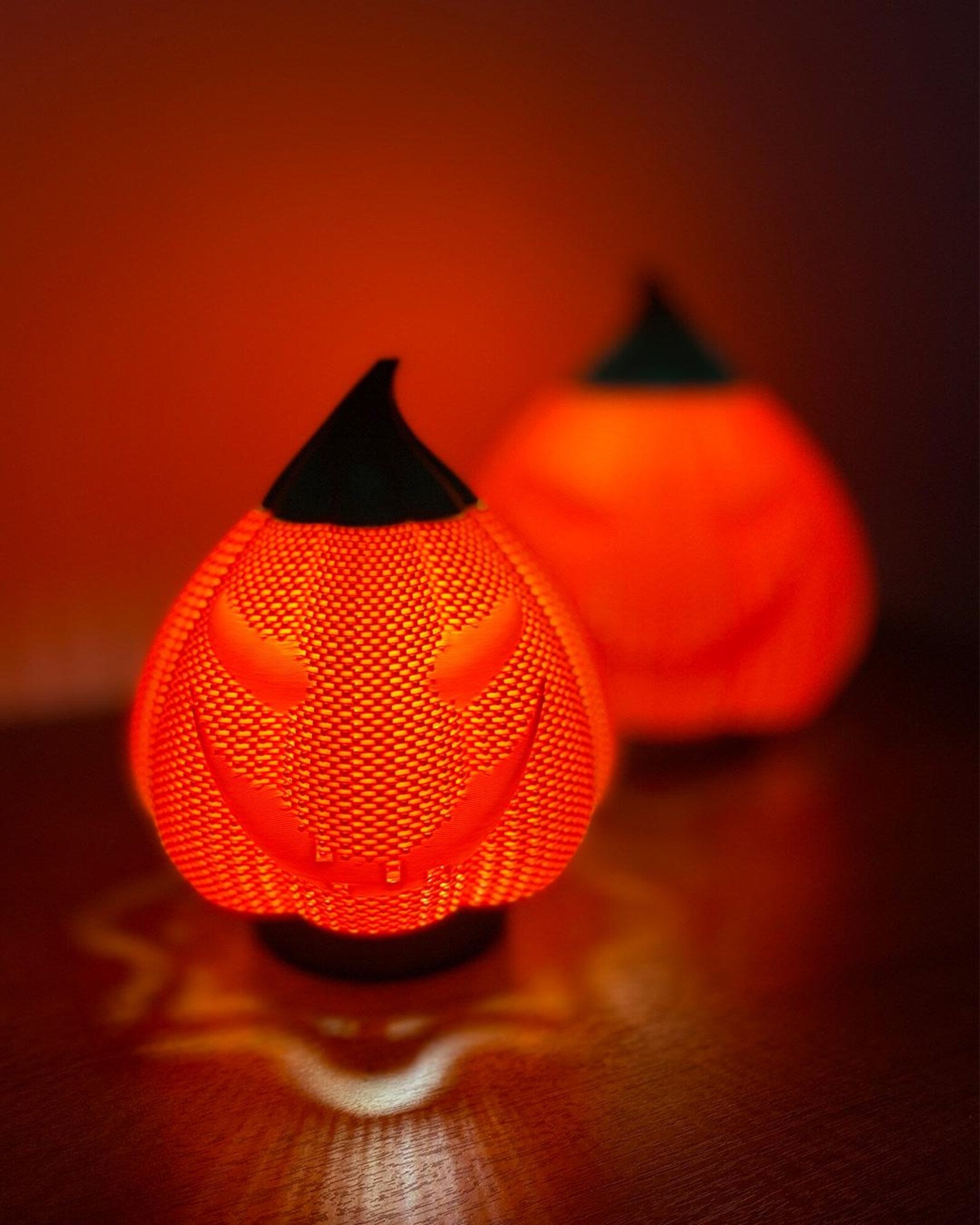 Evil pumpkin lamp — glowing in the dark