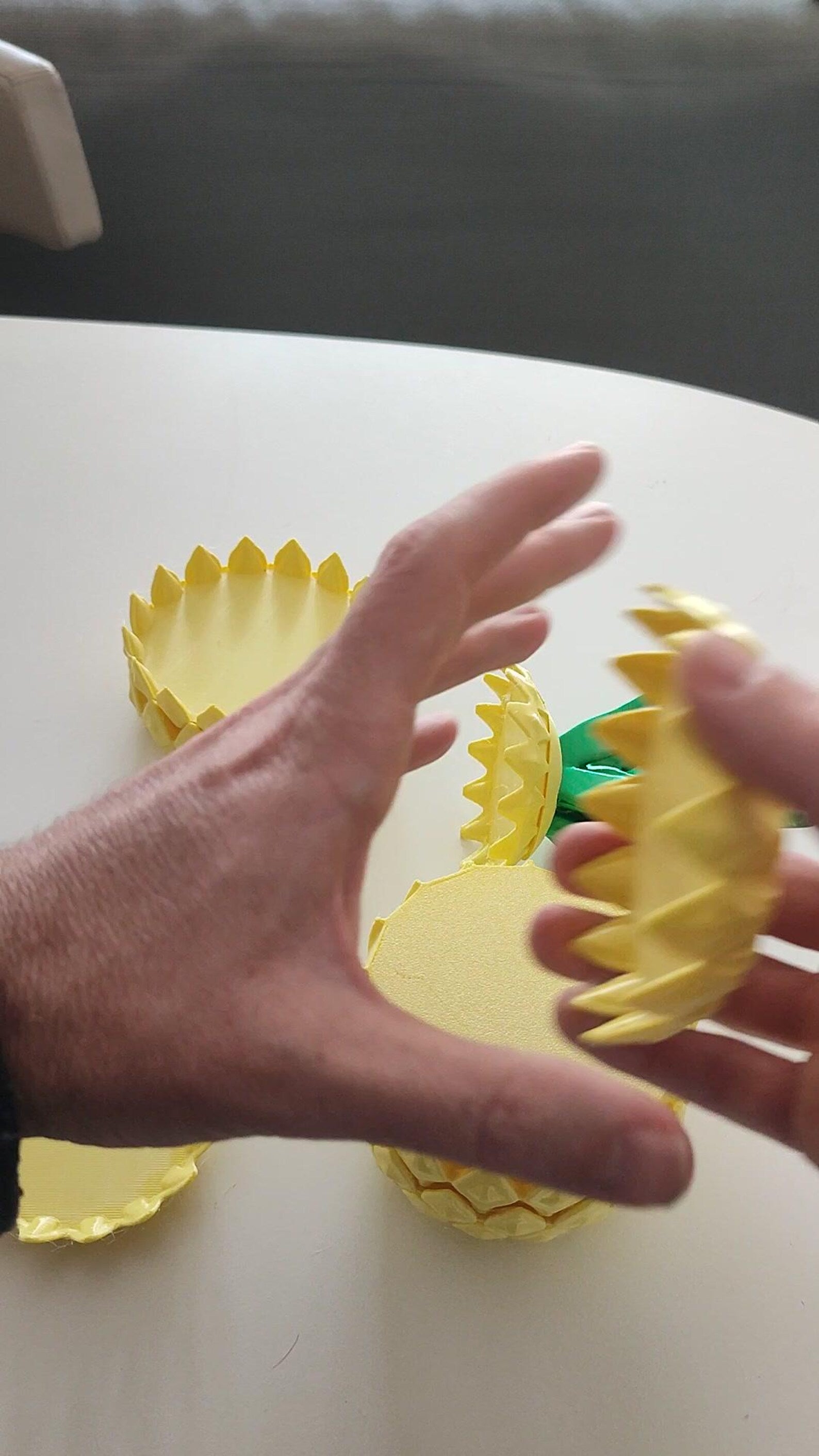 Stacked pineapple coasters detail
