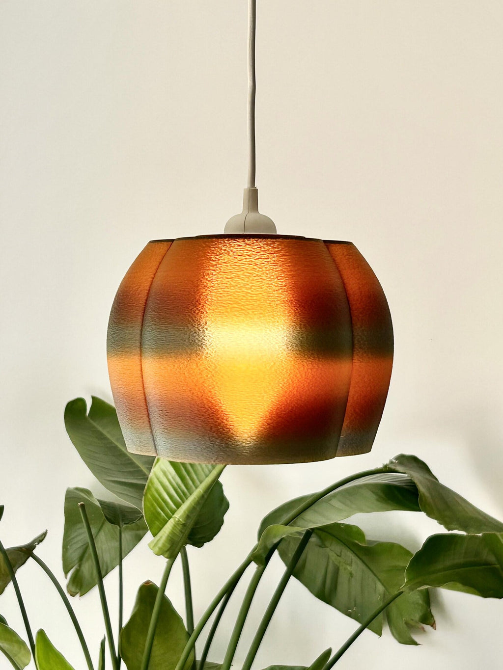 Petal silhouette of the Sakura pendant shade